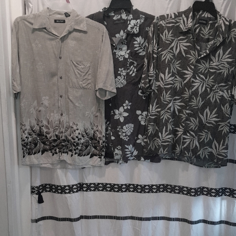 Puritan Men's Gray Floral Shirt